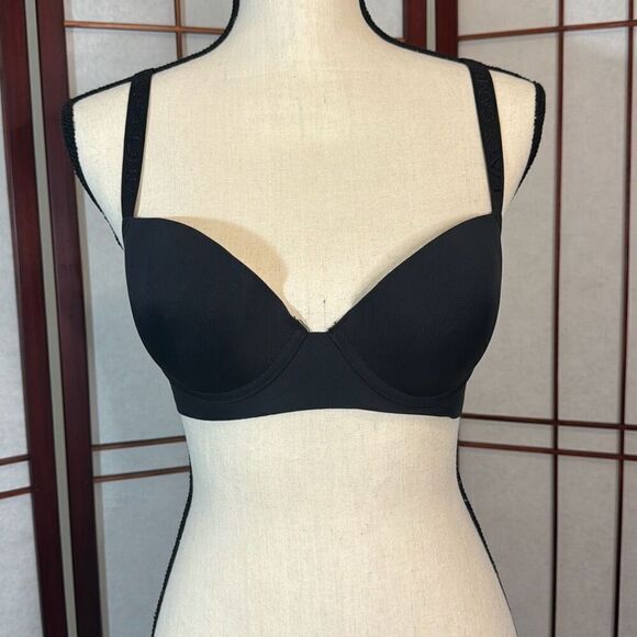 Vince Camuto bundle of 2 bras 34C - Picture 6 of 10